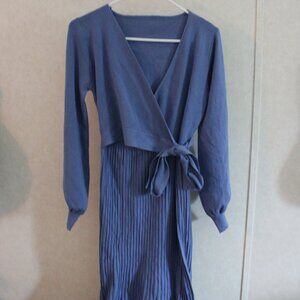 Flowy Pleated Maternity Dress – Soft Blue Elegance - NWT